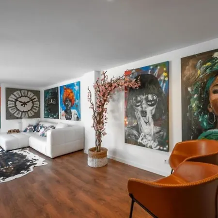 דירה Luxury Villa With Private Pool